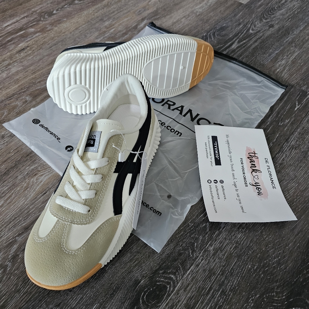 Ultra comfortable Vintage Sneakers - Casual Tennis